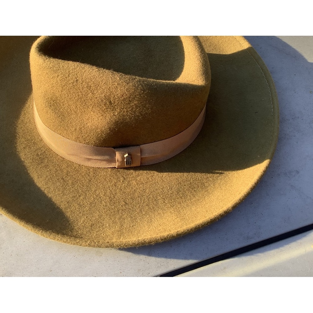 Classic Tan Women's Hat